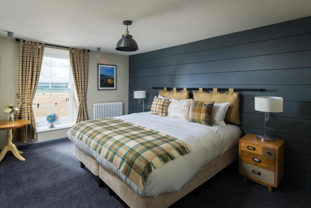 Standard Doppel Zimmer mit Meerblick Lifeboat Inn