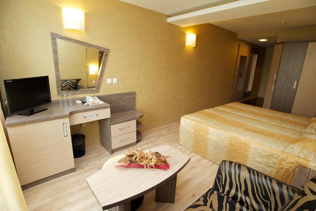 Standard Double room with balcony Hotel Kotva