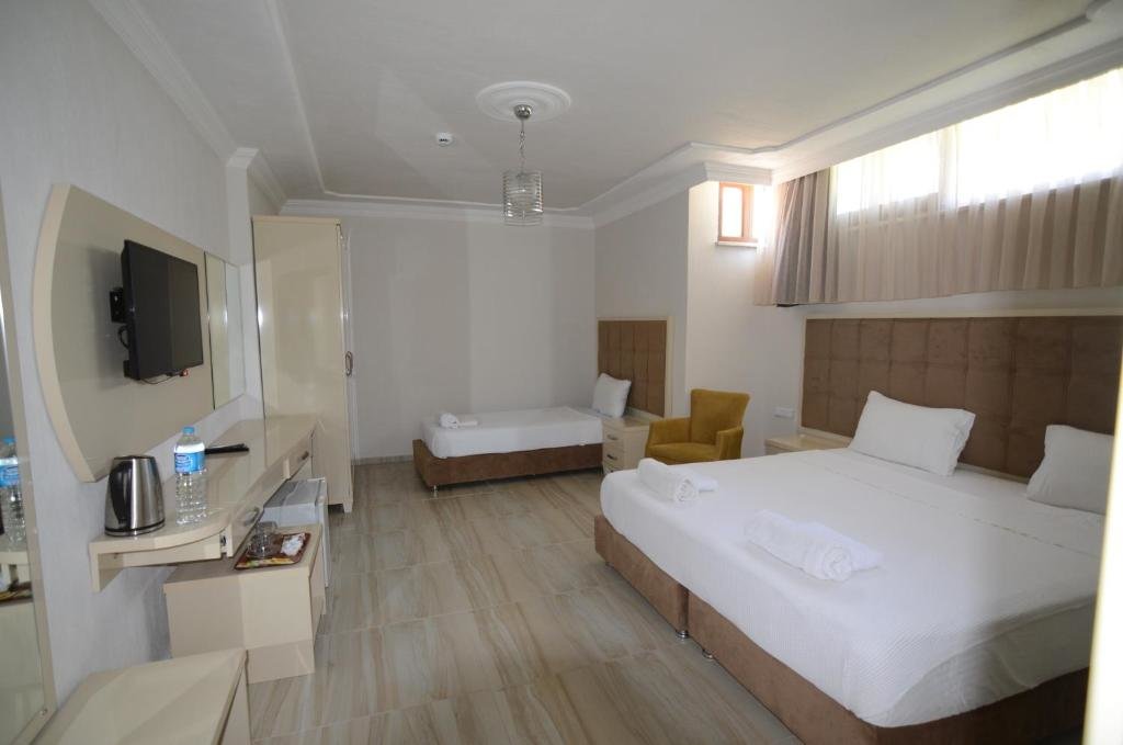 Standard room Funda Hotel