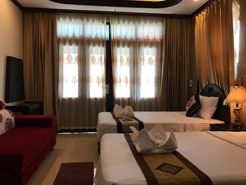 Standard Doppel Zimmer mit Poolblick Jasmine Luangprabang Hotel