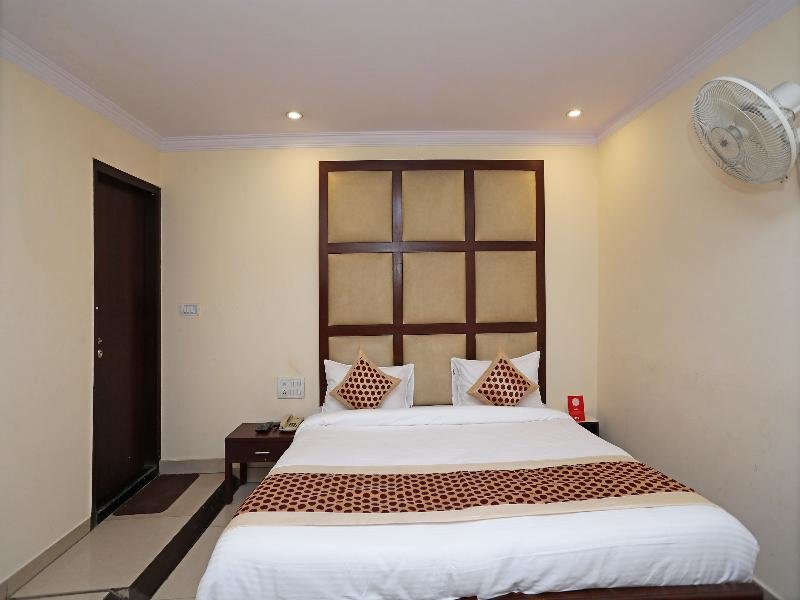 Standard Zimmer Capital O 10750 Hotel Vivek