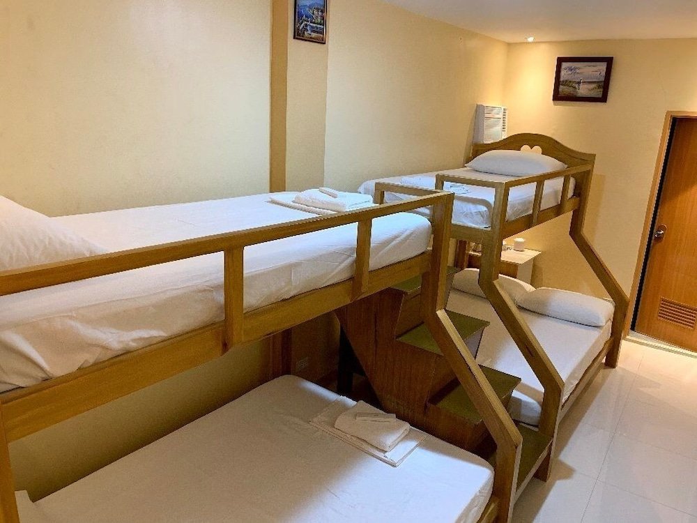 Cama en dormitorio compartido Susada's Inn