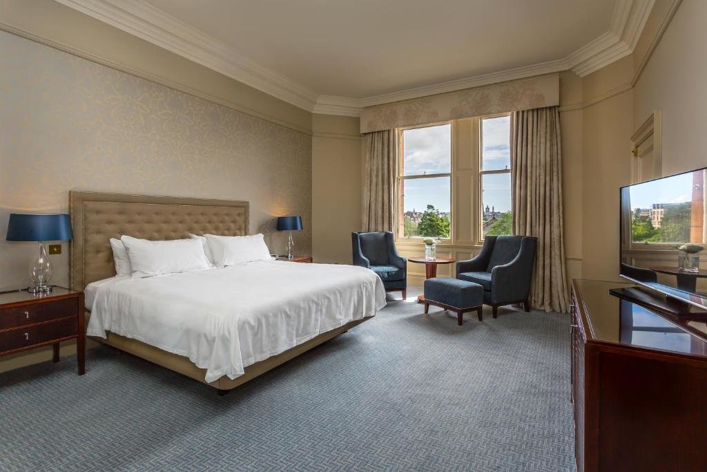 Люкс с 2 комнатами с красивым видом из окна Waldorf Astoria Edinburgh - The Caledonian