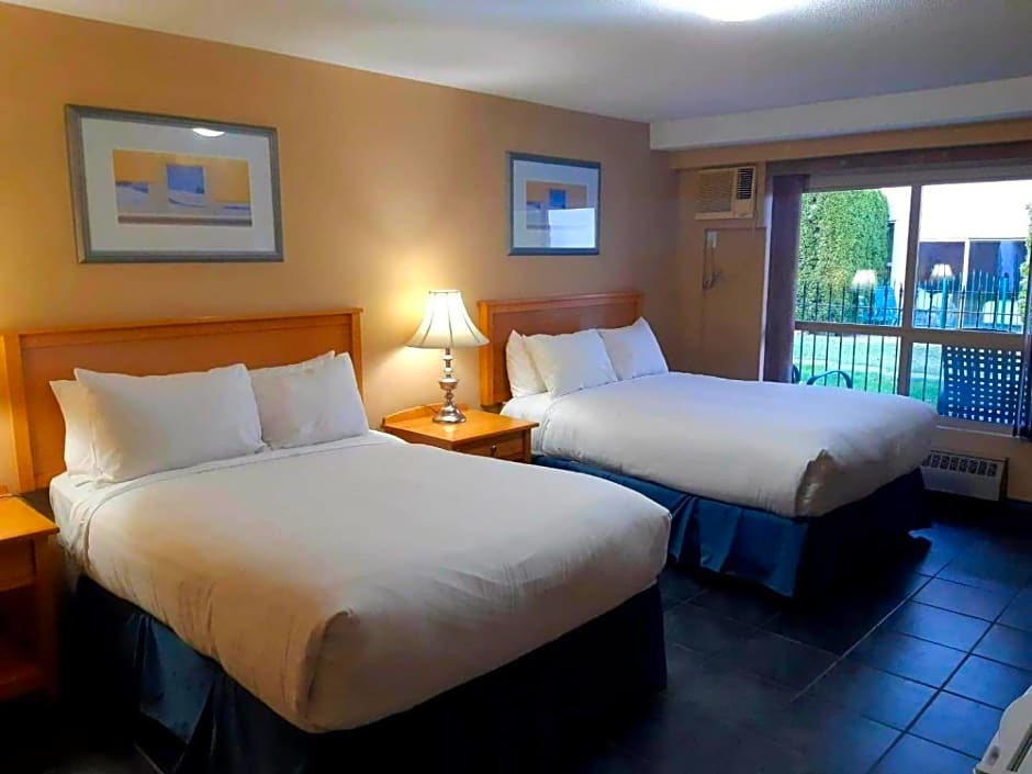 Номер Standard Hilltop Inn - Salmon Arm