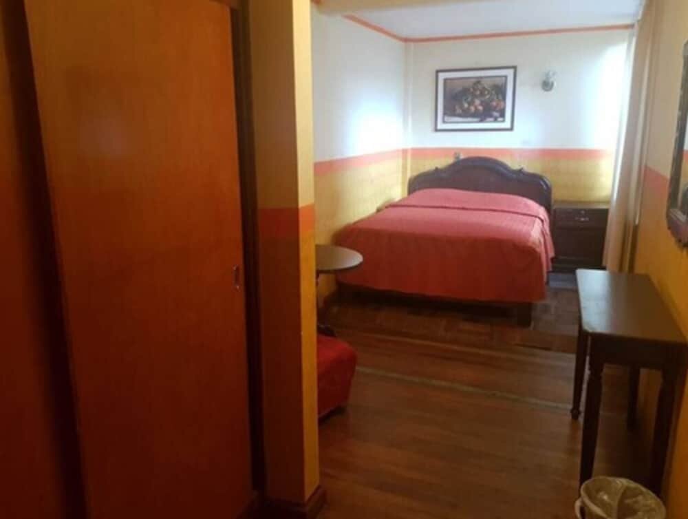 Standard Doppel Zimmer Hostal Toscana