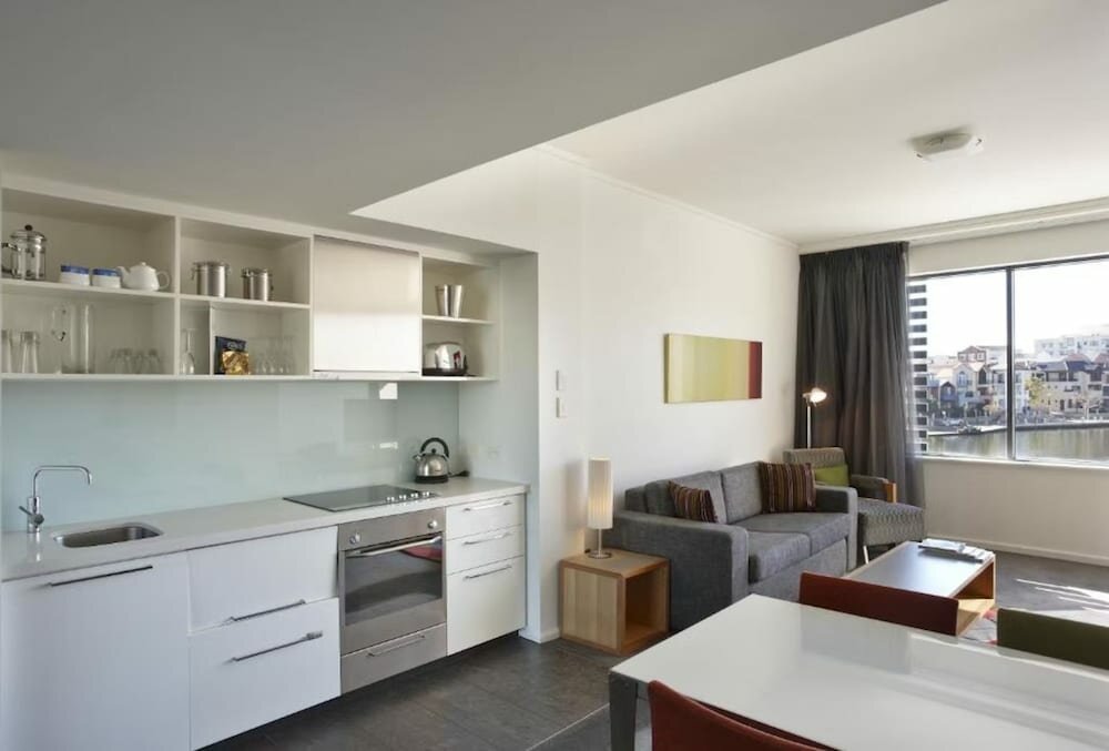 Standard Suite mit Balkon East Perth Suites Hotel