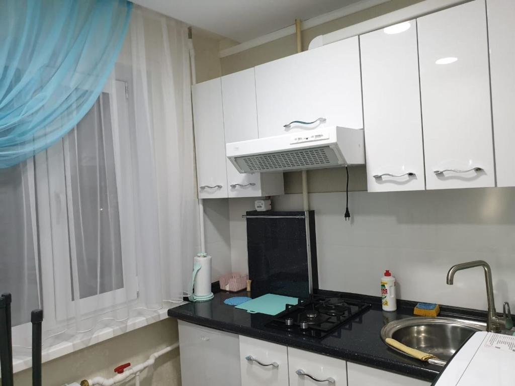 Appartamento Apartment On Metallurgov 32