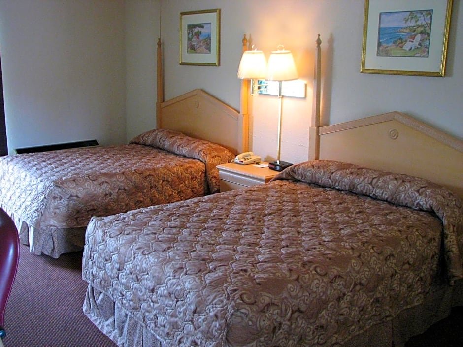 Standard Vierer Zimmer Canterbury Inn & Suites