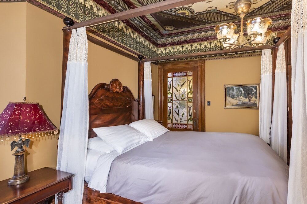 Номер Premium Chateau Tivoli Bed and Breakfast