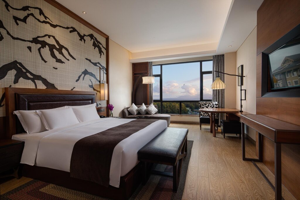Junior suite Crowne Plaza Resort Changbaishan Hot Spring, an IHG Hotel