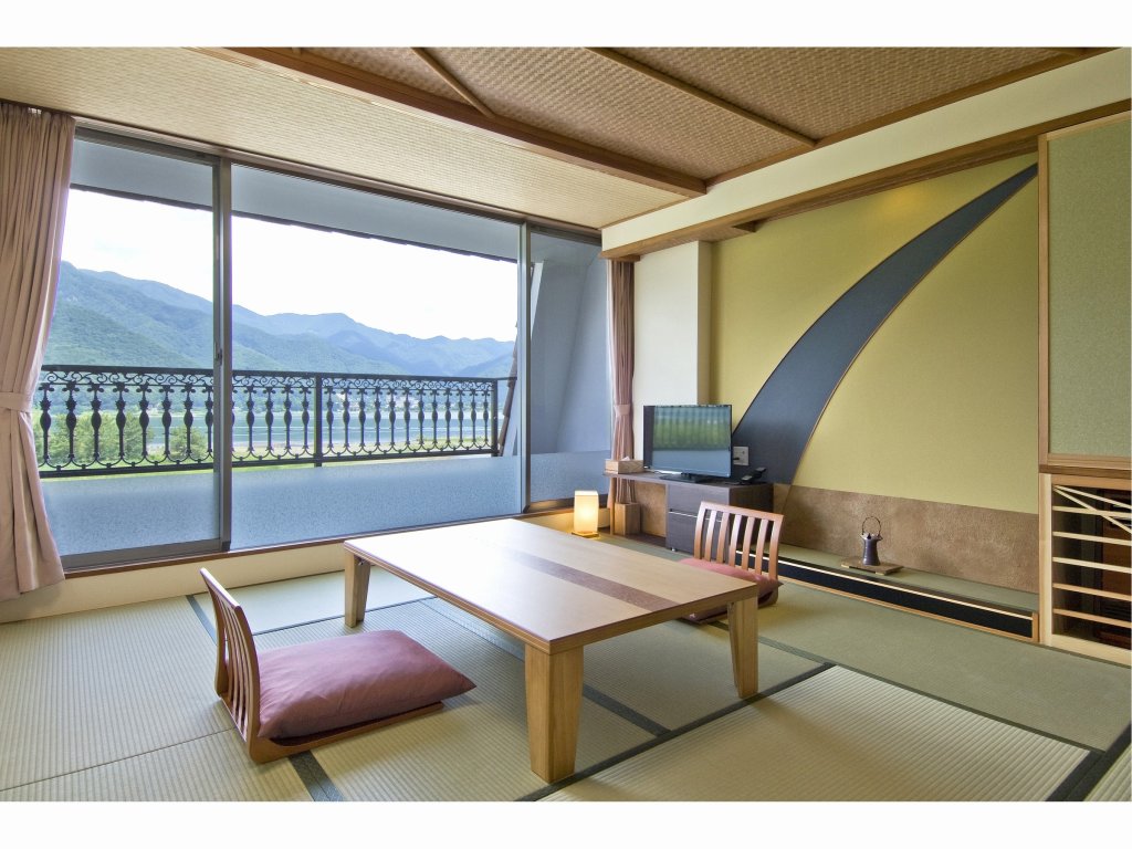 Standard Zimmer mit Seeblick Lakeland Hotel Mizunosato