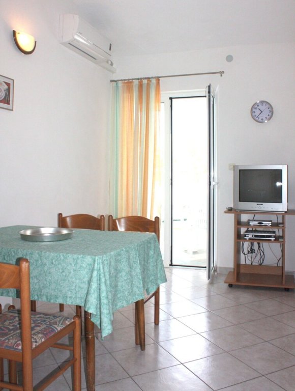 2 Bedrooms Apartment with balcony Apartments Viz Pag
