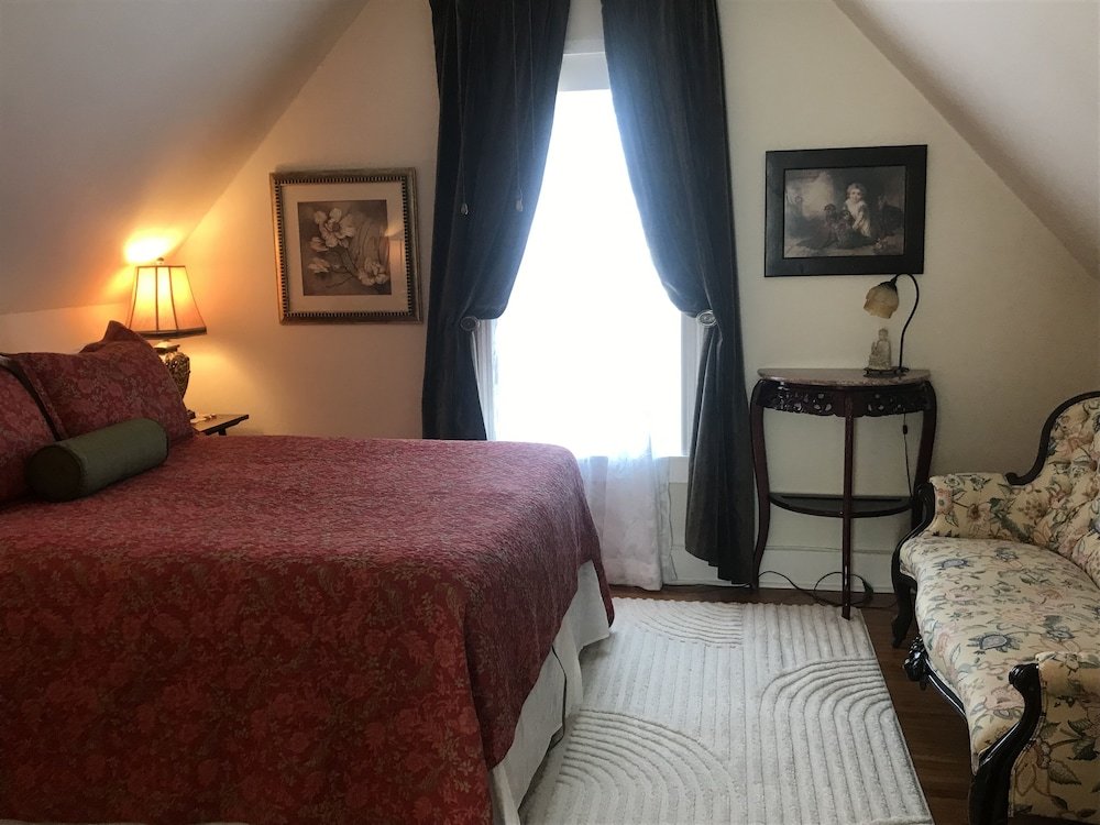 Suite Chambers Guesthouse B&B