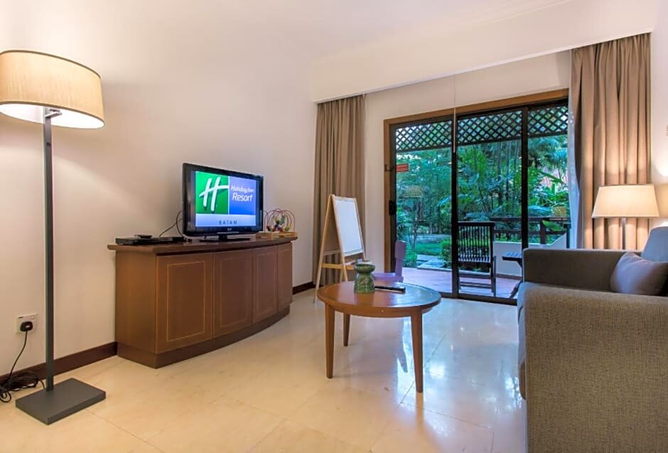 Люкс c 1 комнатой Holiday Inn Resort Batam, an IHG Hotel
