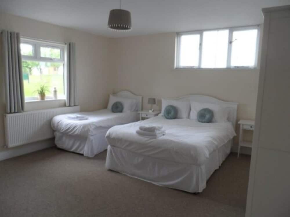 Superior Zimmer Mendip Spring Golf and Country Club