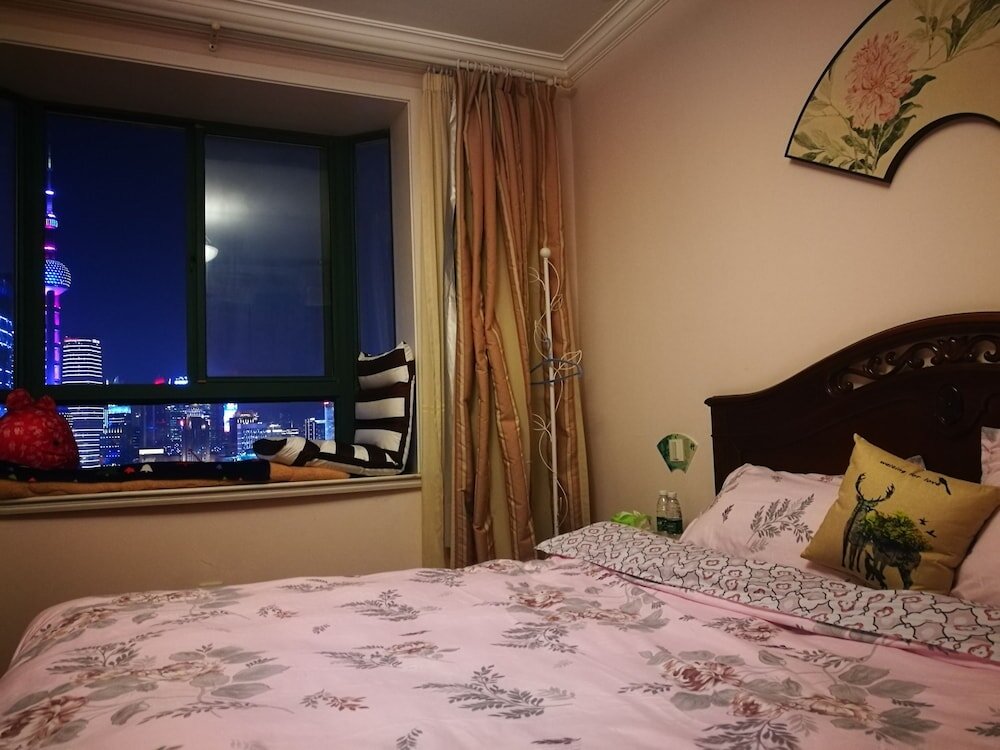 Номер Deluxe Shanghai The Bund View Guesthouse