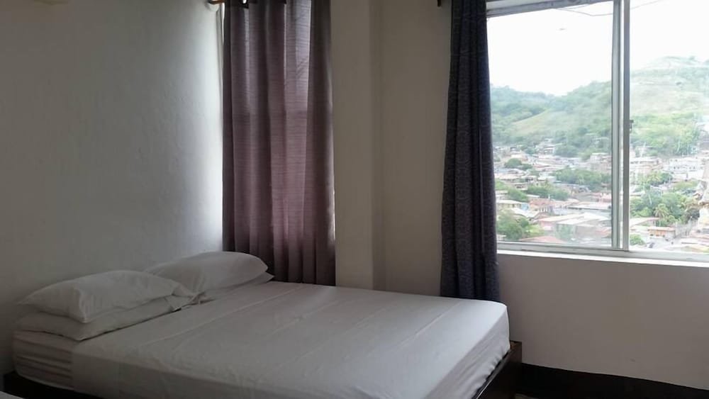 Standard room Hotel Sobalvarro