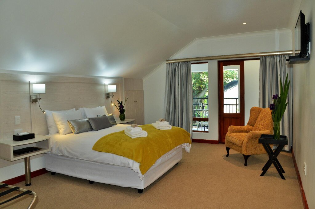 Luxe chambre Val du Charron Guest House & Wine Estate