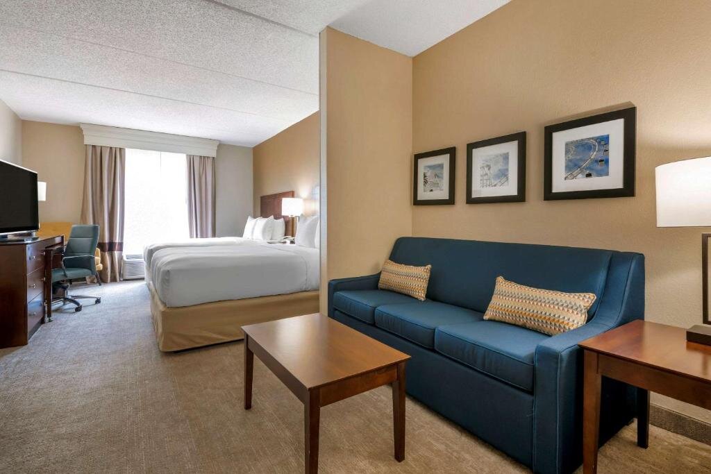 Двухместный номер Standard Comfort Suites Near Universal Orlando Resort