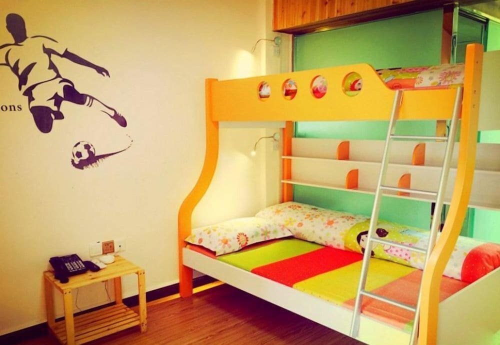 Cama en dormitorio compartido (dormitorio compartido masculino) Luguhu Crazy Bird Youth Hostel