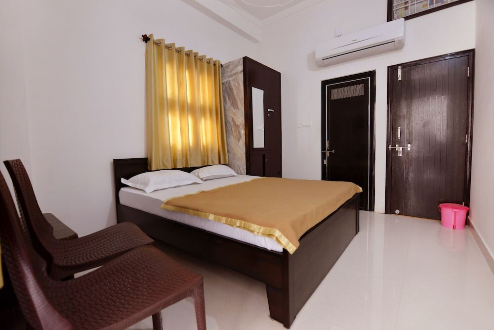 Deluxe room Udaipur Home stay