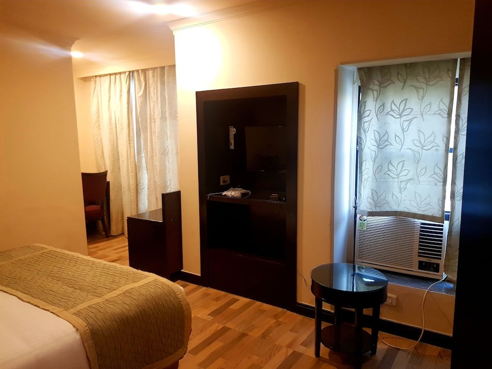 Deluxe room IKHAYA HOTELS