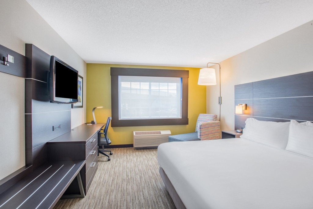 Номер Standard Holiday Inn Express Hotel & Suites Boston - Marlboro, an IHG Hotel