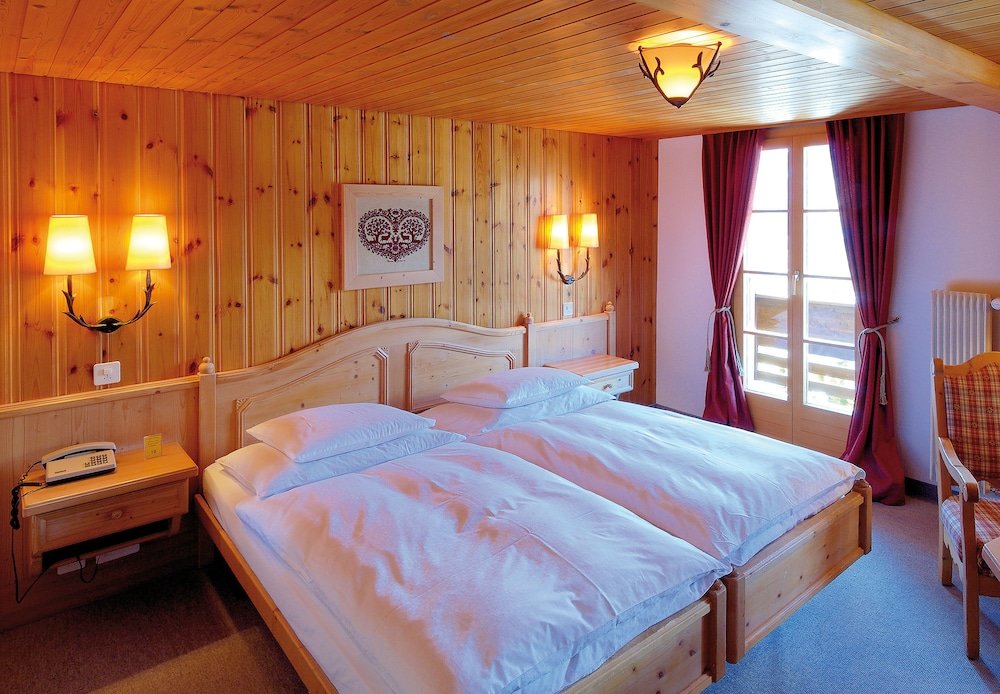Номер Superior Hotel Alpenrose Wengen - bringing together tradition and modern comfort