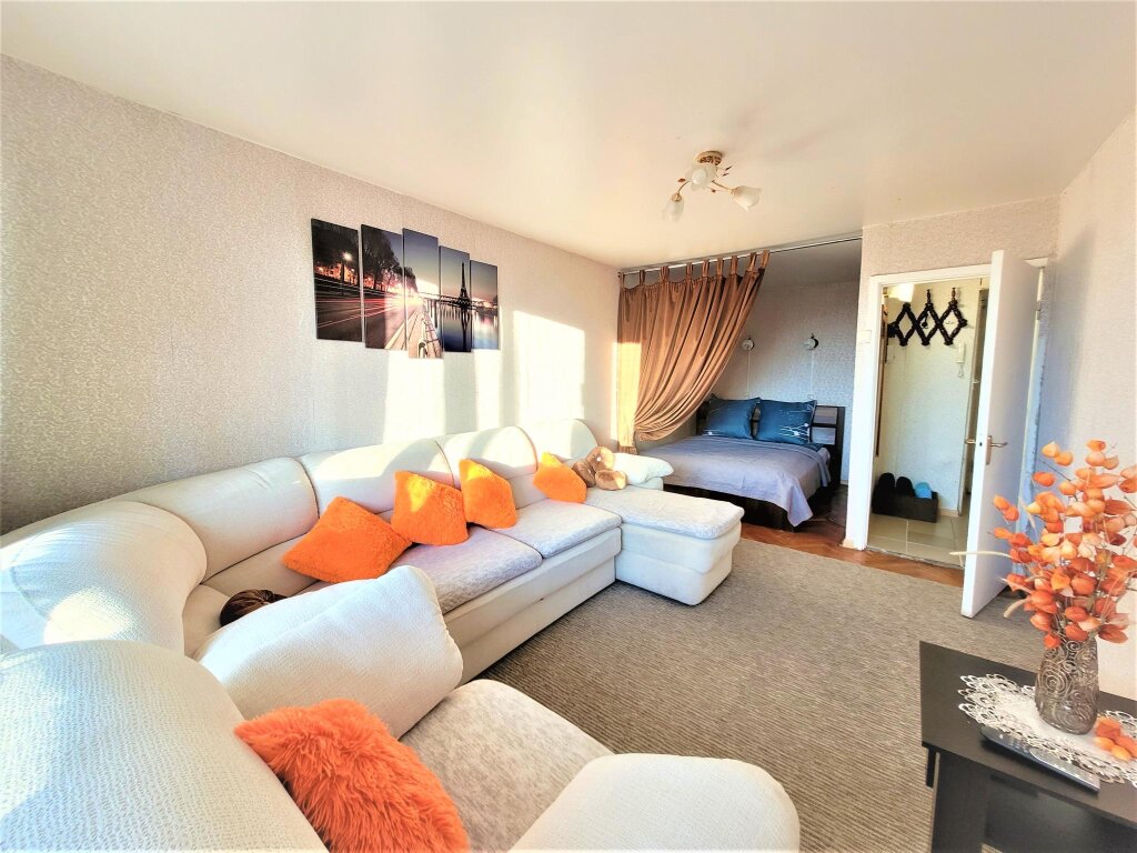 Standard appartement HOW ARE YOU AT HOME on 94 Novatorov Boulevard