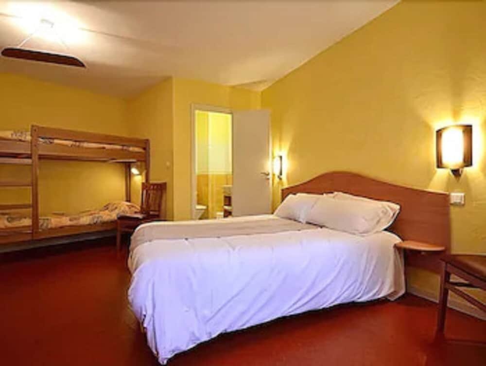 Standard Family room Hotel Beausejour