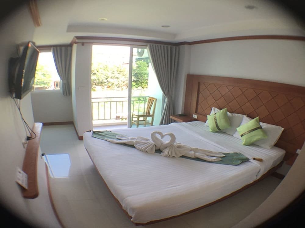 Standard Doppel Zimmer mit Balkon Thira Residence Patong