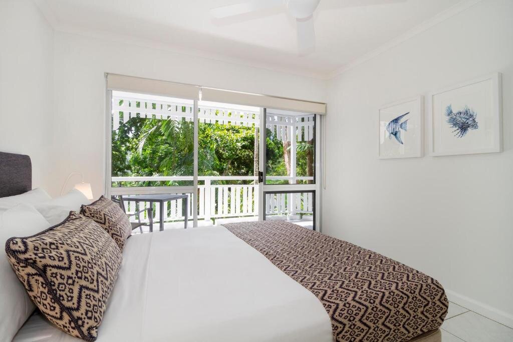 2 Bedrooms Apartment with balcony The White House Port Douglas