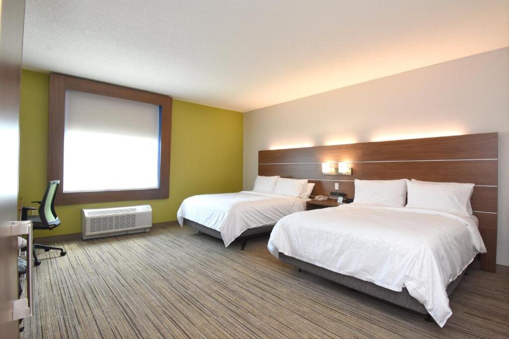 Двухместный номер Standard Holiday Inn Express & Suites Southern Pines-Pinehurst Area, an IHG Hotel