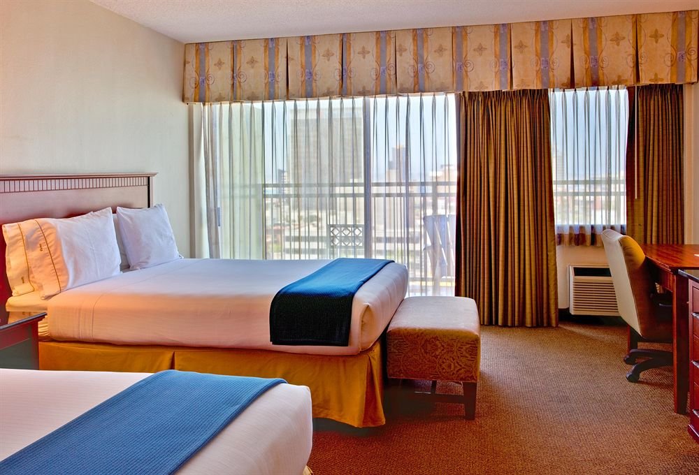 Standard Vierer Zimmer mit Stadtblick Holiday Inn Express San Diego Downtown, an IHG Hotel