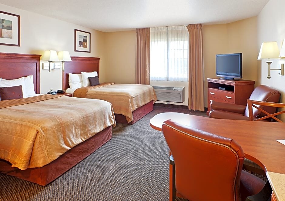 Quadruple suite Candlewood Suites Fayetteville - University of Arkansas, an IHG Hotel