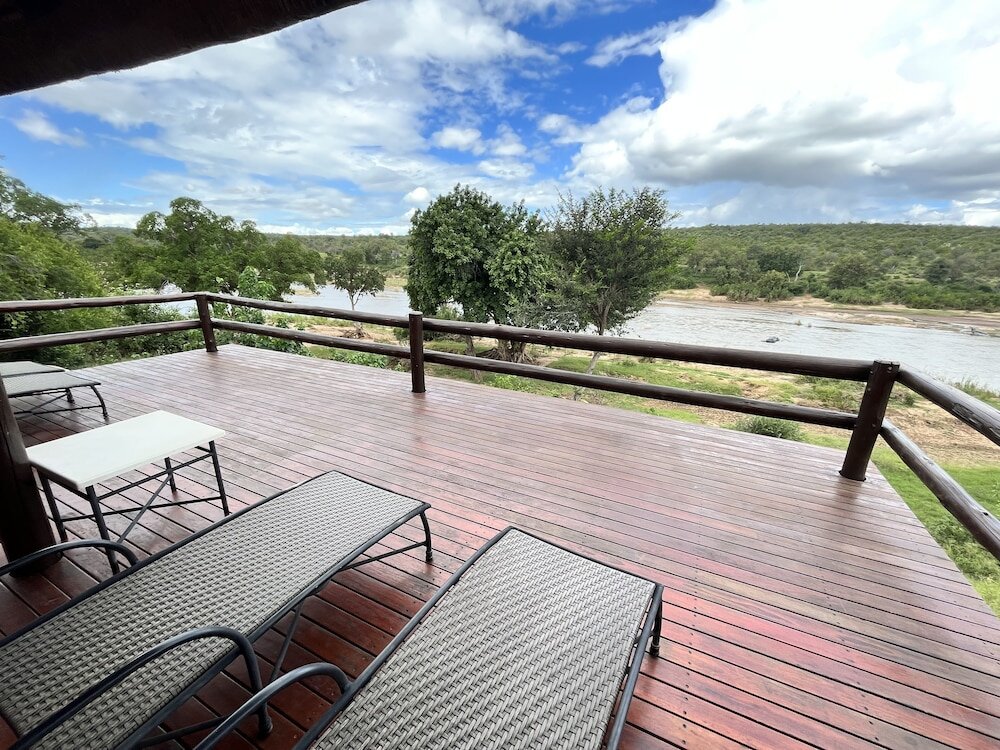 Вилла Nyati Safari Lodge