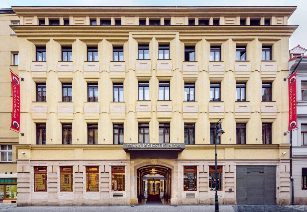 Четырёхместный номер Standard Grand Majestic Hotel Prague