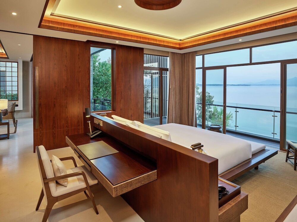 Villa Deluxe con balcone e con vista sul lago Lushan West Sea Resort, Curio Collection by Hilton
