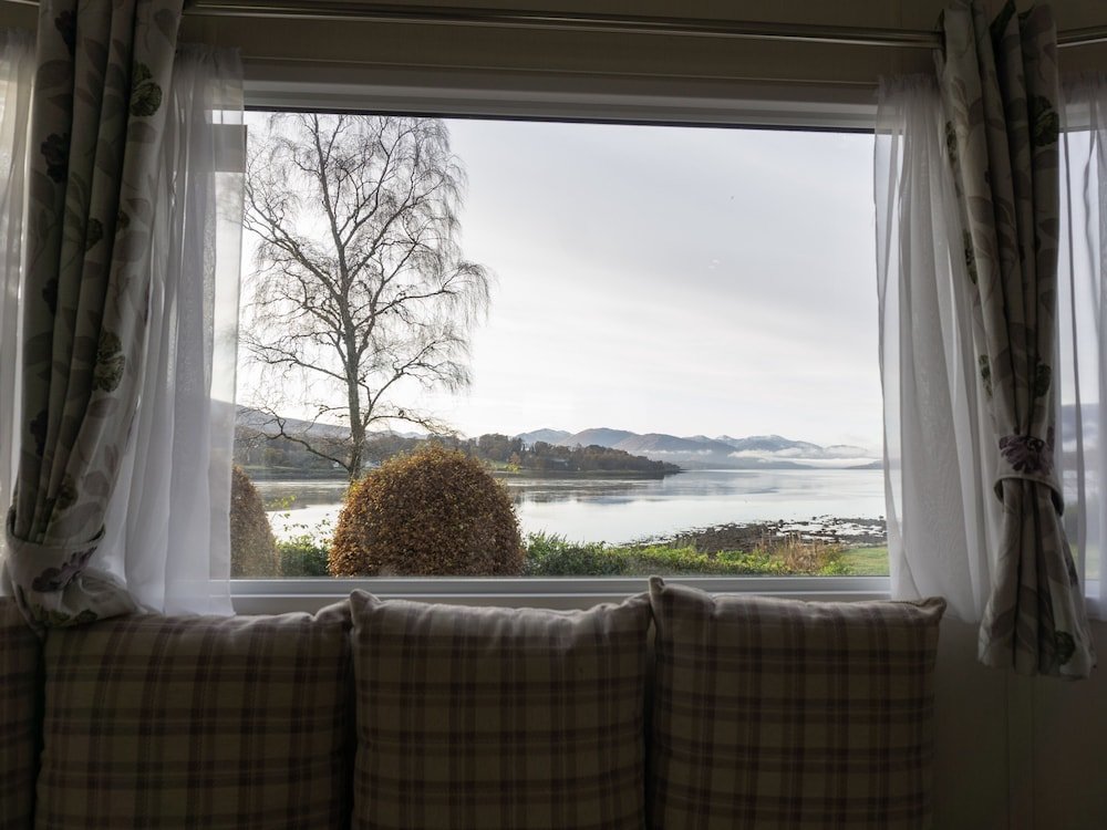Номер Deluxe с 2 комнатами с балконом и с видом на море Linnhe Lochside Holidays