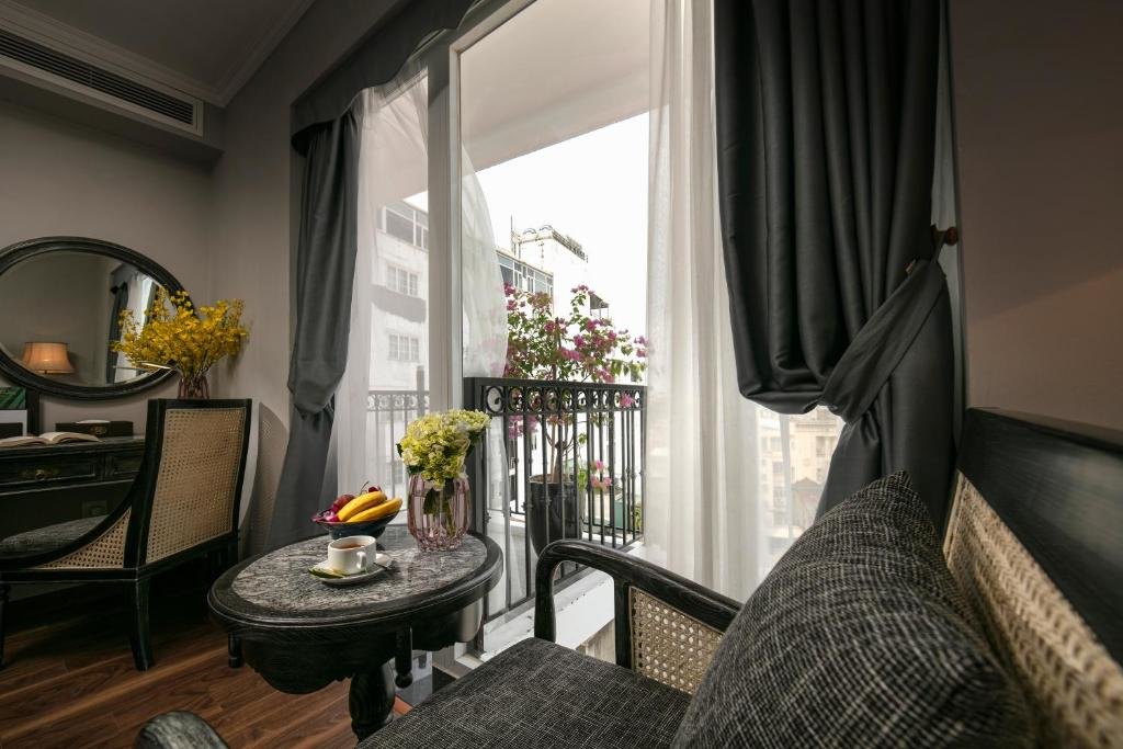 Standard Doppel Zimmer mit Balkon Shining Central Hotel & Spa
