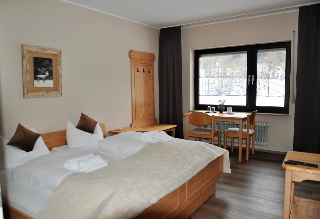 Standard Doppel Zimmer mit Balkon Schwarzwaldparkhotel