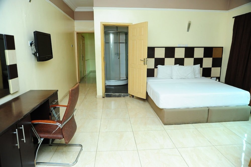 Suite Business Richton Hotel and Suites