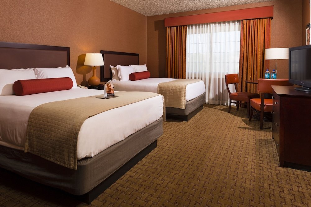 Deluxe Quadruple room Eureka Casino Resort