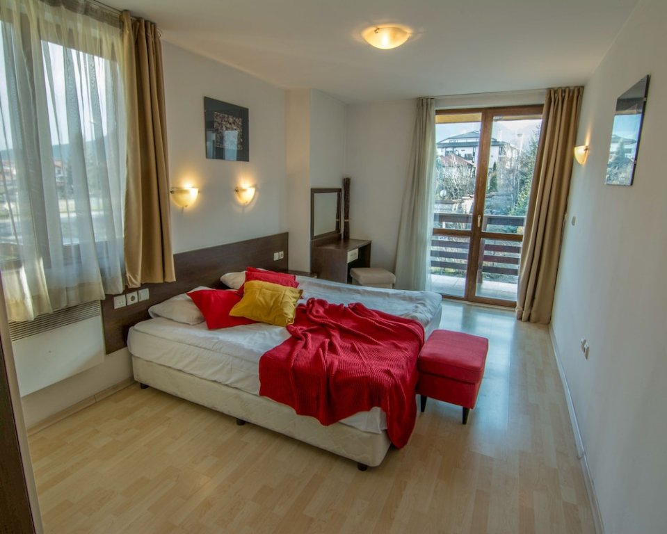 Апартаменты Banderitsa Apartment in Bansko With Queen Size bed and Kitchen N5181