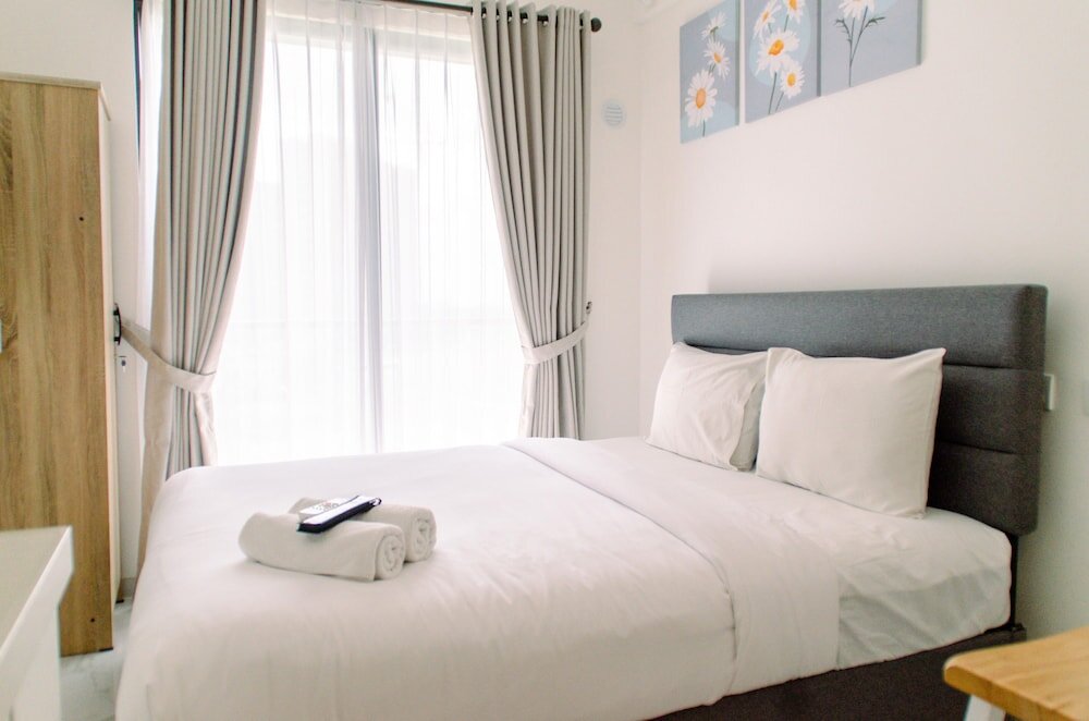 Standard chambre Simple And Cozy Living Studio At Sky House Bsd Apartment