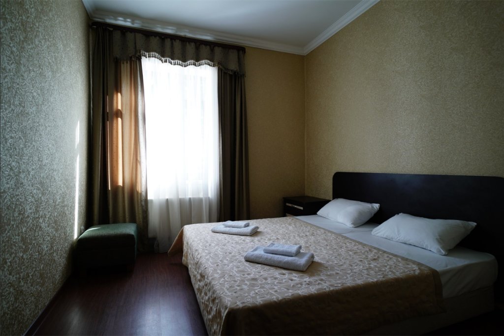 Standard Dreier Zimmer Usengi Hotel and Hostel (Usengi Hotel and Hostel)