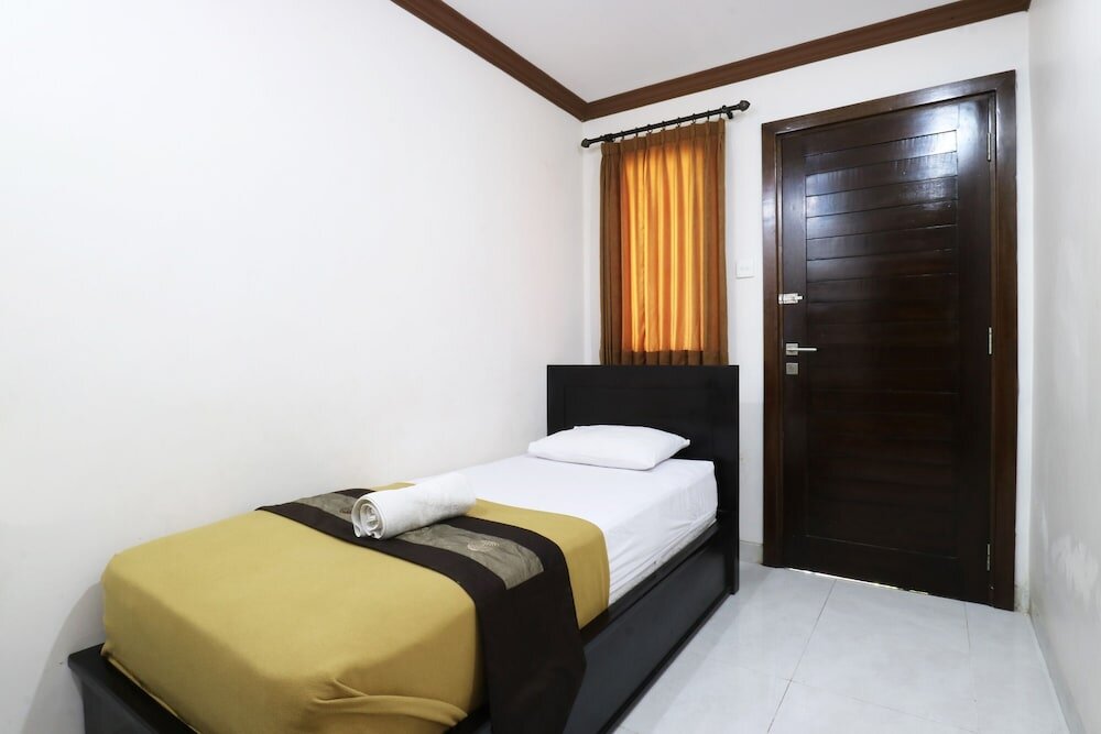 Standard Single room with balcony Pondok 3 Mertha