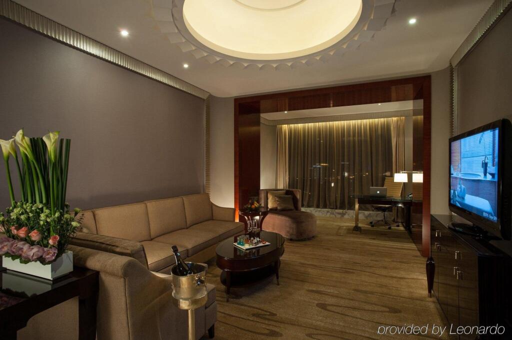 China Grain Hotel 5* Shanghai Area, China. Book hotel China Grain Hotel 5*