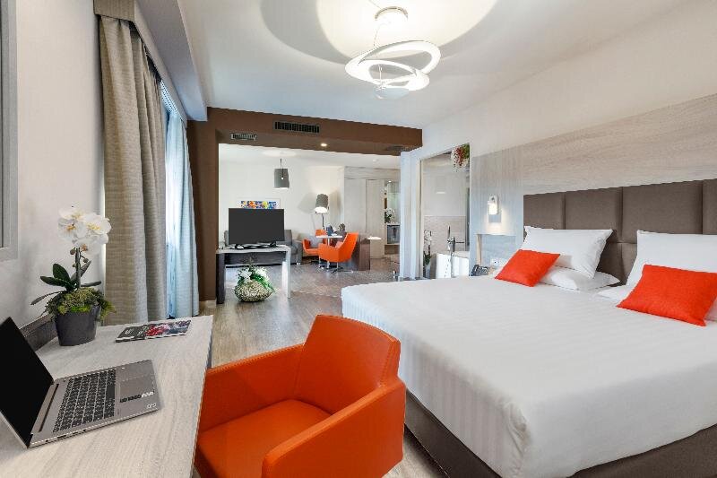 Standard Suite Bhotel