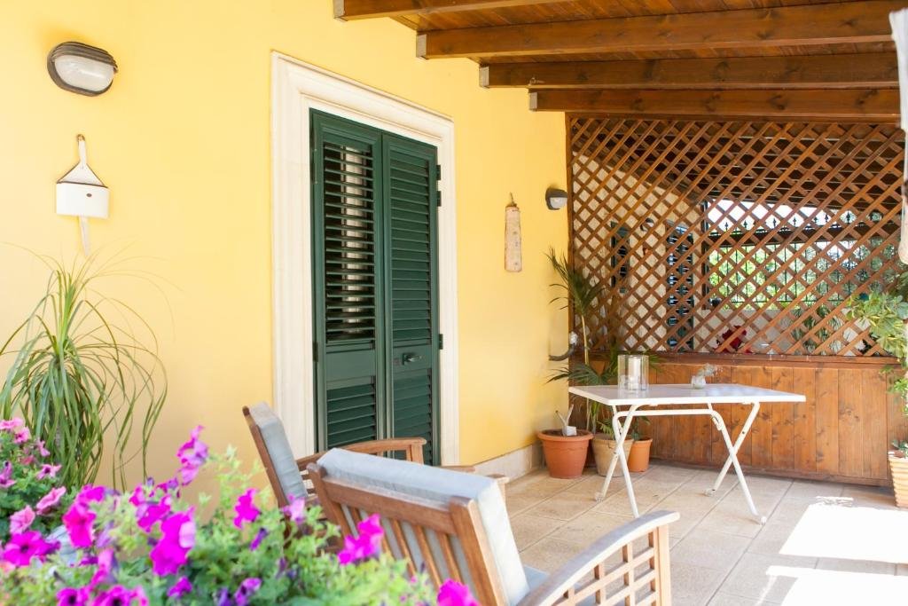 Deluxe Double room with garden view B&B I Tre Ulivi